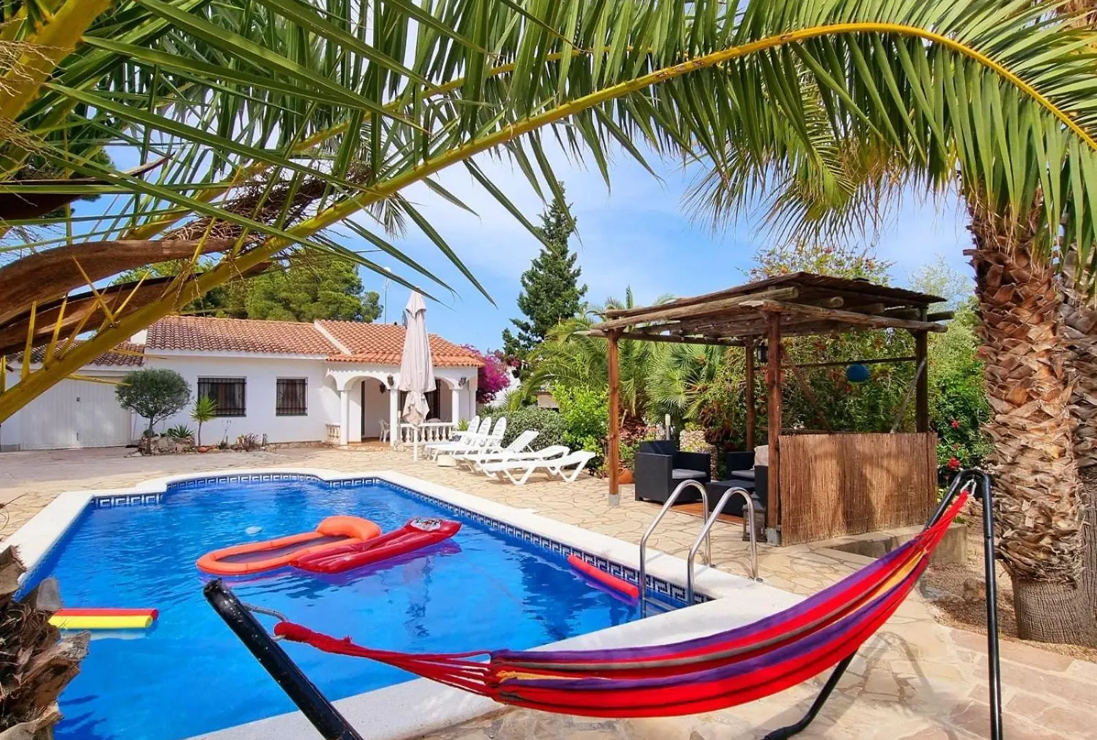 Dom wakacyjny Villa Sahra Les Tres Cales Hiszpania